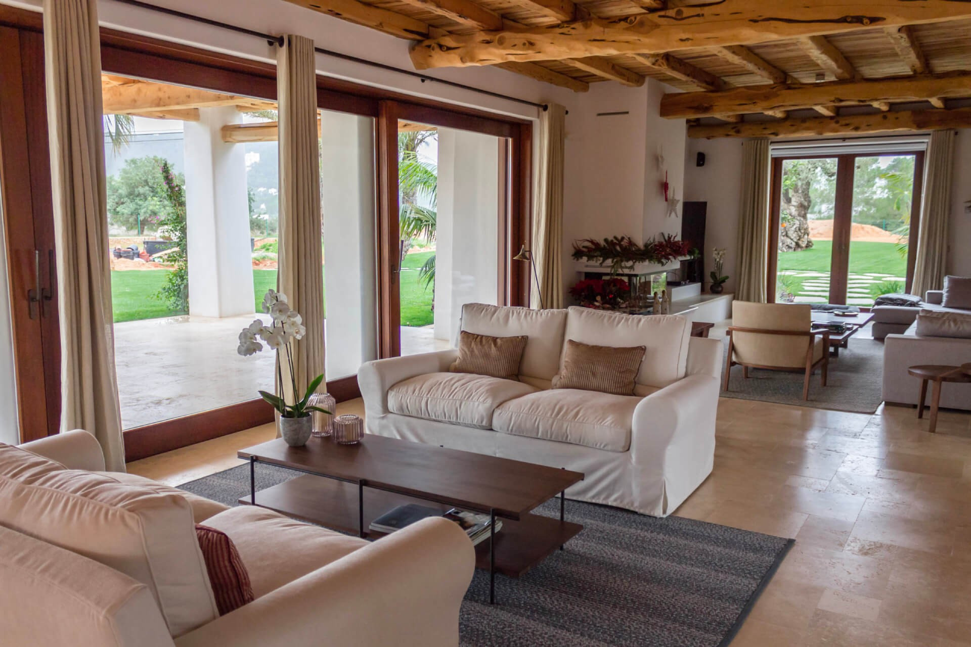 villa_ibiza.jpg